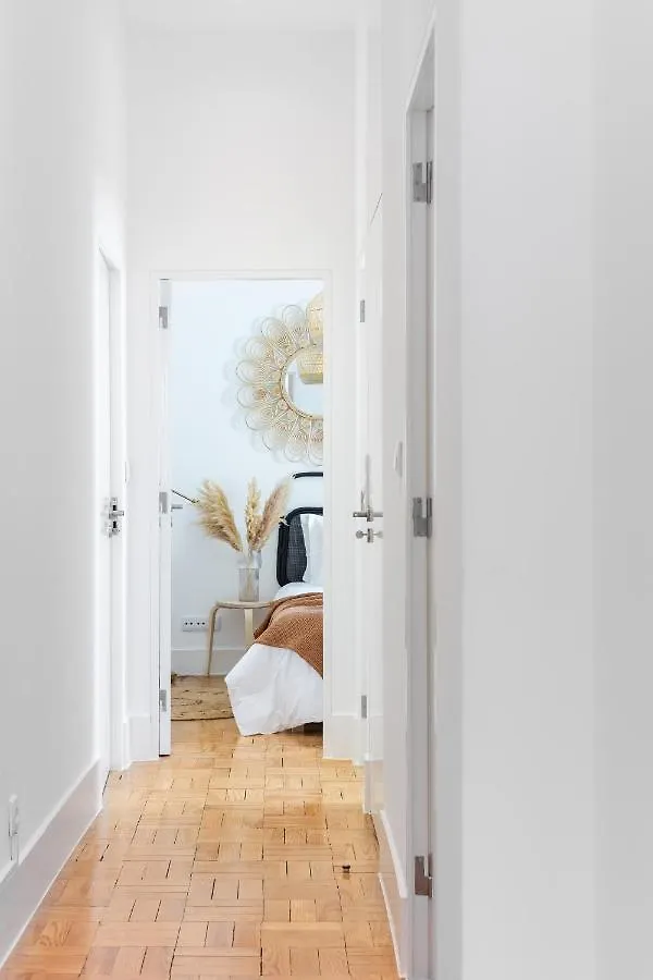 Casa Boma Lisboa - Spacious And Contemporary Apartment - Campo II 0*,  البرتغال